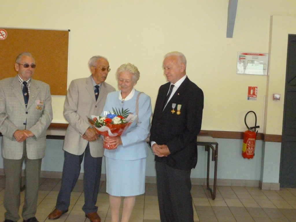Remise de la médaille de la fidélité