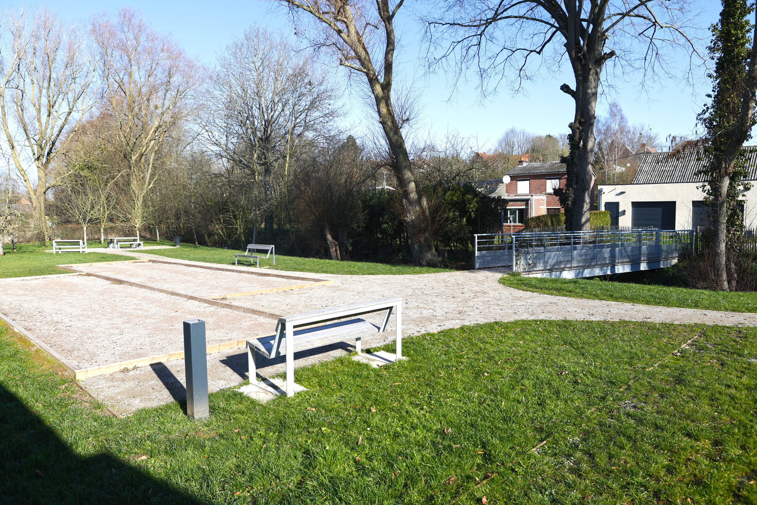 Le terrain de pétanque